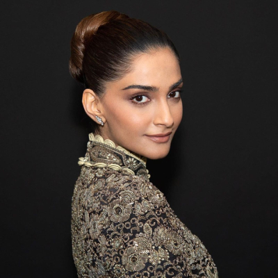 Sonam Kapoor Calls Out 'Humongous' Gender Pay Gap in Bollywood