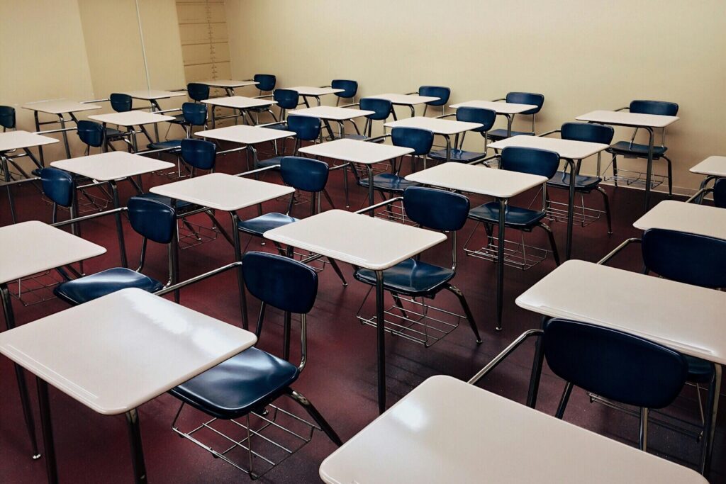 desks classroom
