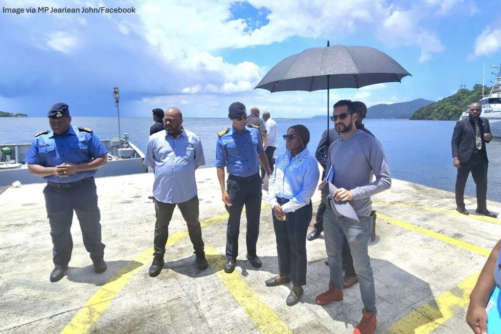 Minister John Coast Guard tour