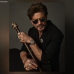 Shah Rukh Khan joins billionaire's club