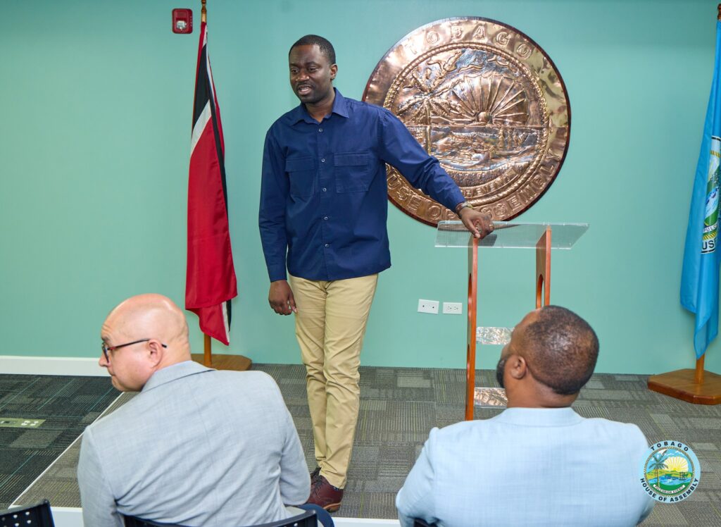 Farley Chavez Augustine