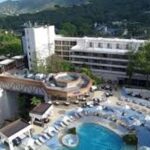 Economist calls for dialogue with Hilton