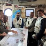 Ministers tour US aircraft carrier