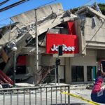 7.8 earthquake rocks the southern Phillipines