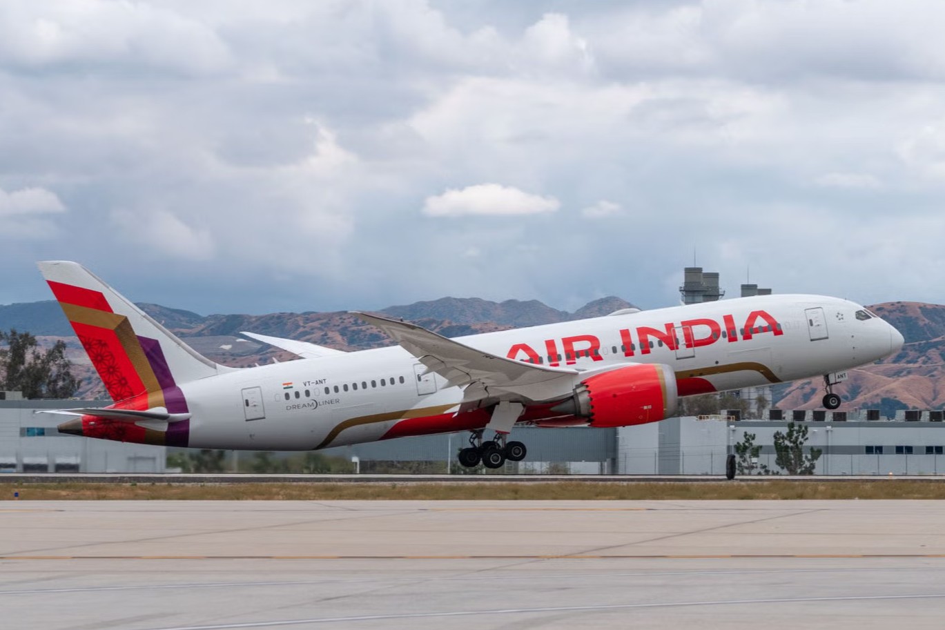 Air India B787 8 Takeoff